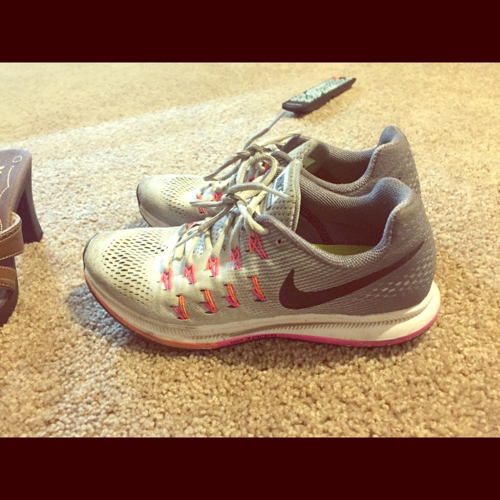 Woman’s Nike’s